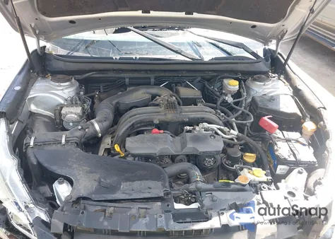 2015 Subaru Legacy 2.5I Premium z USA, uszkodzony, nr VIN 4S3BNAH68F3045770